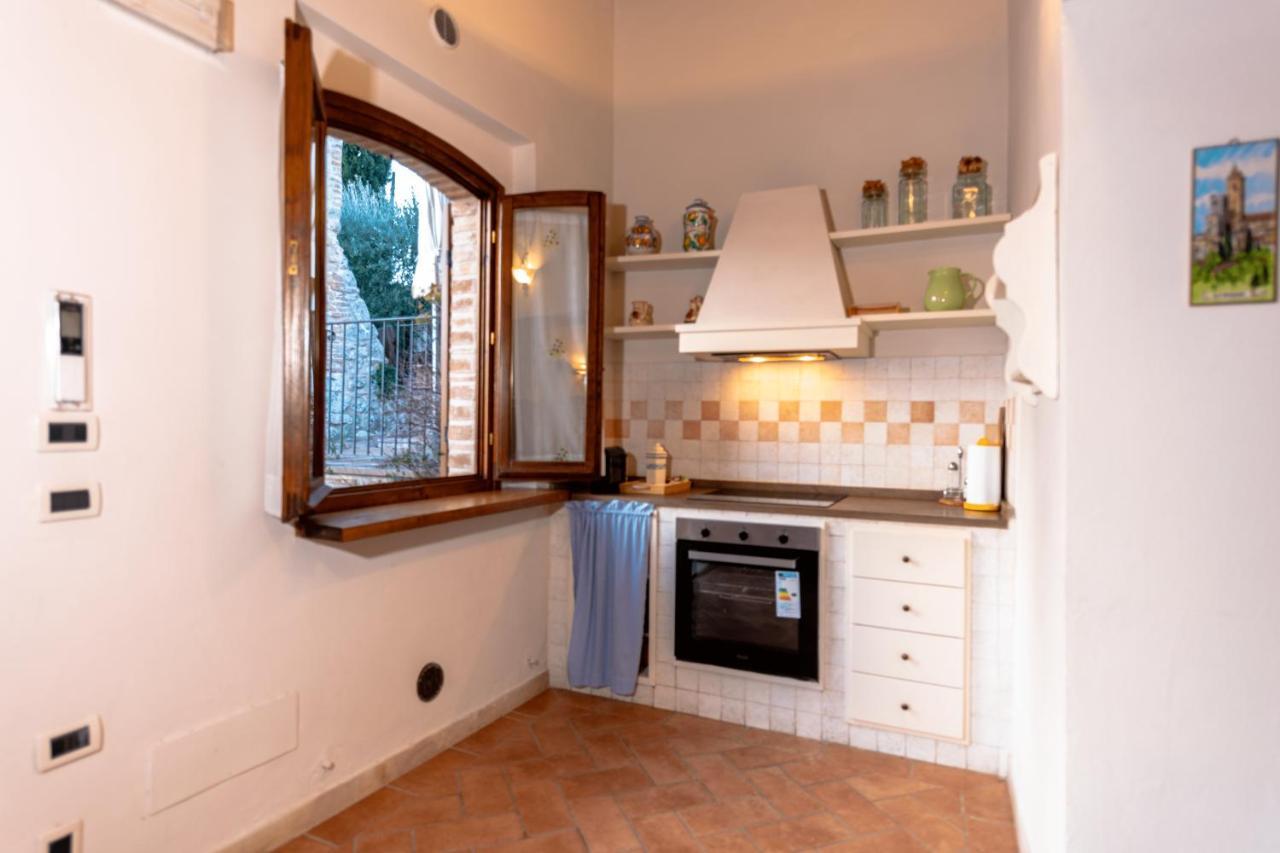 Case Vacanze Ranza, Casale Con Piscina E Relax 圣吉米纳诺 外观 照片